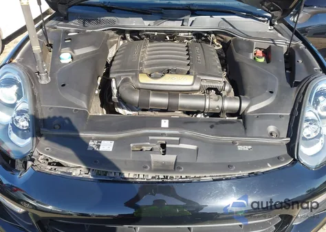 2016 Porsche Cayenne z USA, uszkodzony, nr VIN WP1AA2A28GKA11046